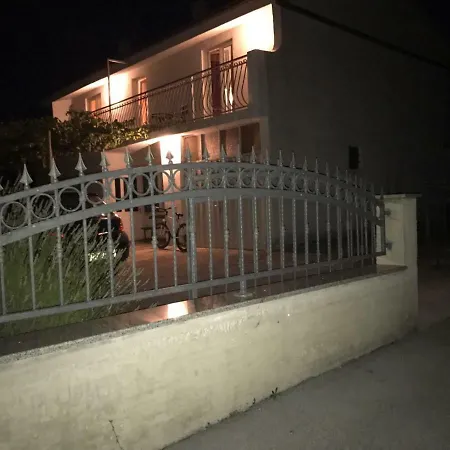 Vakantiehuis Apartman Mara