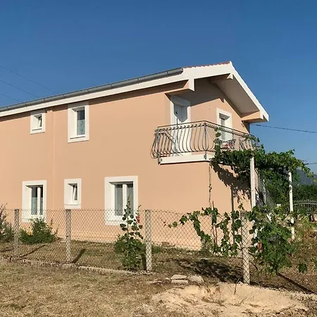 Apartman Mara 度假居 Šestanovac